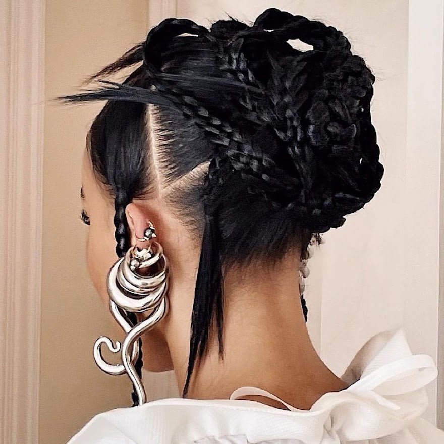 FKA twigs using OrganiBrands - OrganiGrowHairCo