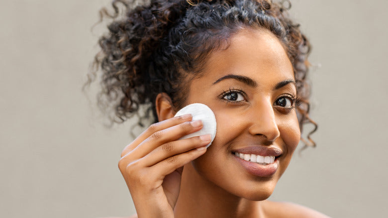 Tips for managing and preventing acne breakouts