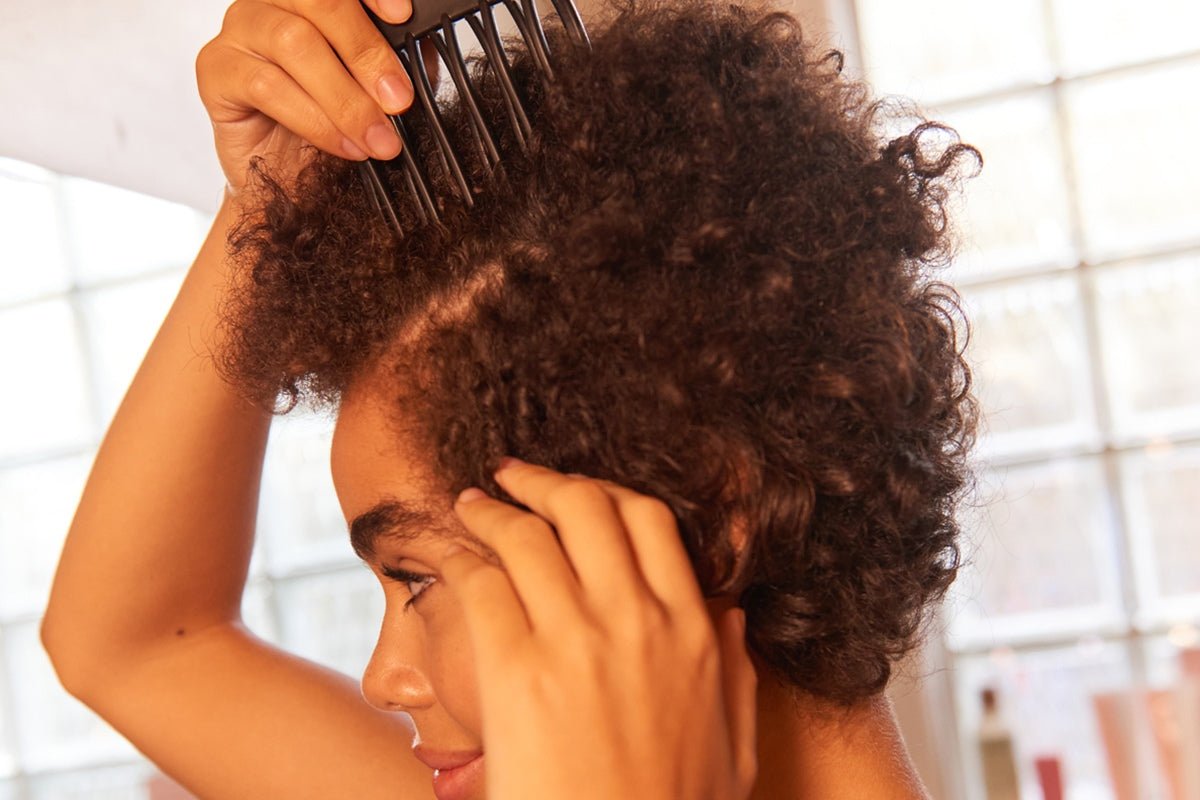 Essential Signs of a Healthy Scalp - OrganiGrowHairCo
