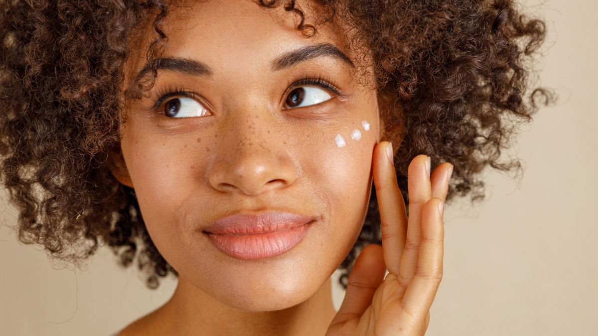 Seasonal Skincare: Adapting Your Routine to the Changing Weather - OrganiGrowHairCo