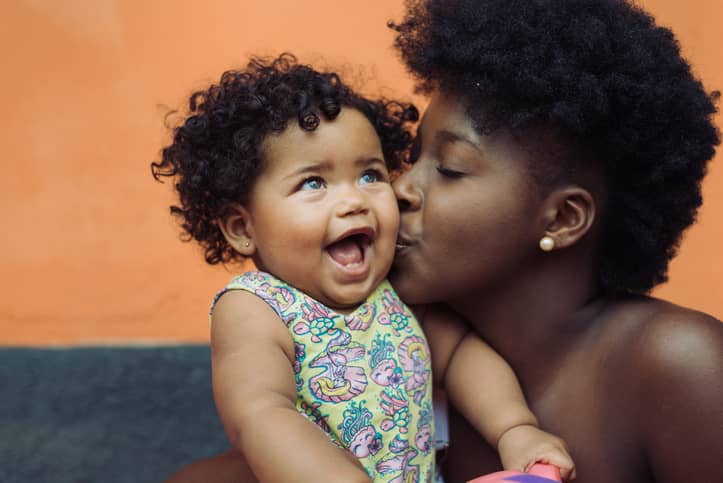 What are the signs of postpartum hair loss? - OrganiGrowHairCo